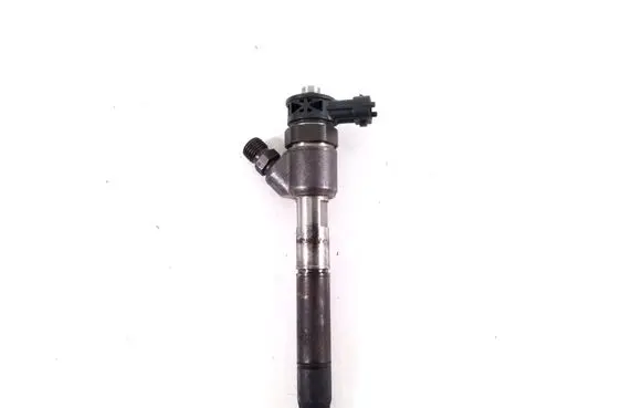 KIA Sportage Fuel injector 338002A610