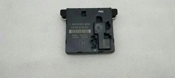 Mercedes-Benz CLS C219 Door control unit/module A2198200226