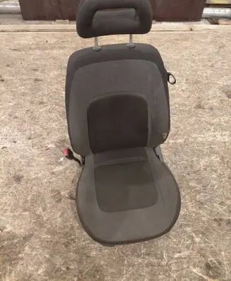Volkswagen New Beetle Front driver seat 