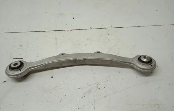 Rear control arm