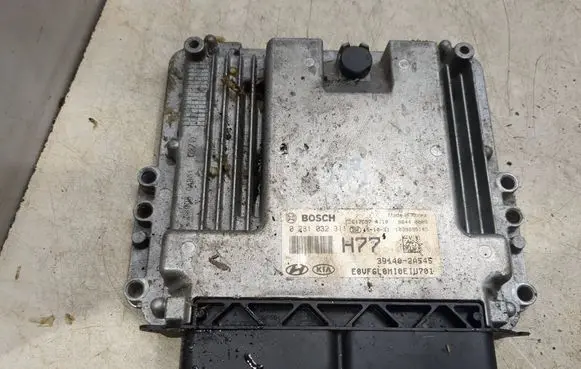 Hyundai i40 Engine control unit/module 0281032311 391402A545