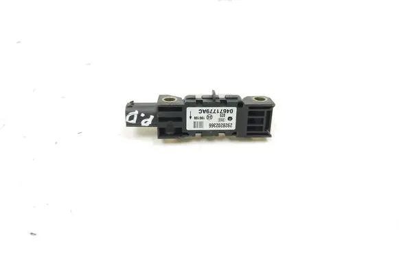 Jeep Grand Cherokee (WK) Airbag deployment crash/impact sensor 2928202366 190106 04671779AC