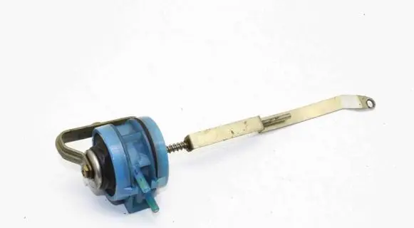 Mercedes-Benz SLC C107 Engine mount vacuum valve 