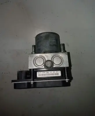 Audi A4 S4 B7 8E 8H ABS Pump 8E0910517D012