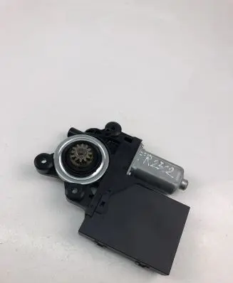 Volvo C30 Front door window regulator motor 979037100