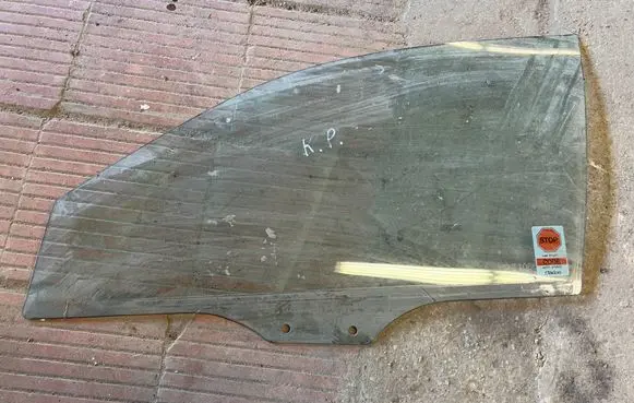 Fiat Bravo - Brava Front door window glass four-door