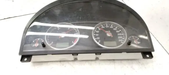 Ford Mondeo Mk III Speedometer (instrument cluster) 1S7F10841 44ZU 6620