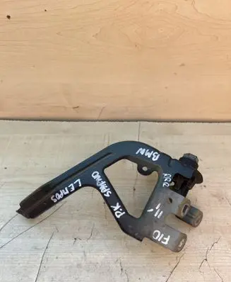 BMW 5 F10 F11 Headlight/headlamp mounting bracket