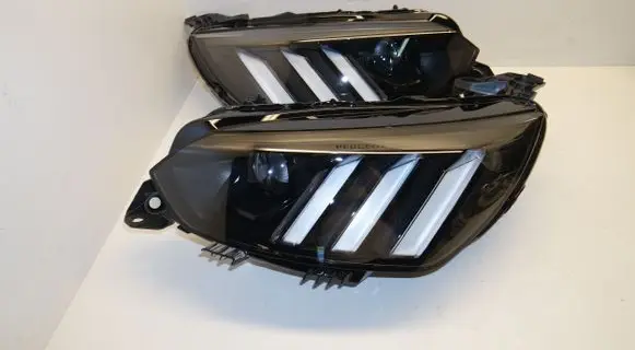 Peugeot 208 II Headlights/headlamps set 9841642080 9841641980