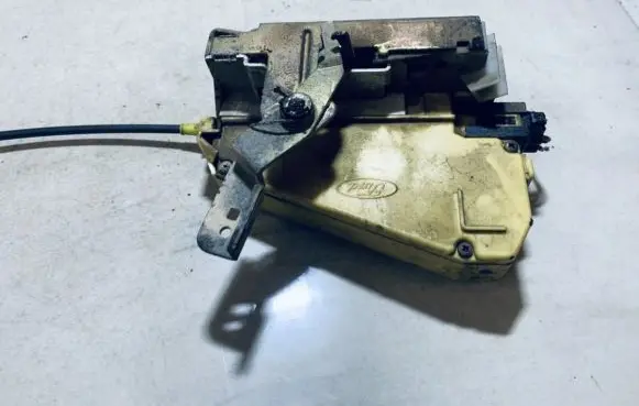 Ford Escort Rear door lock 93bg220a20ba