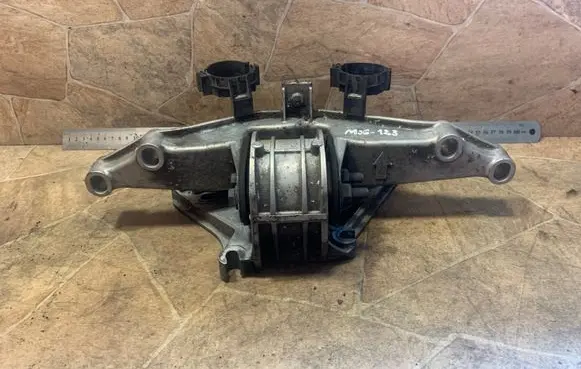 Porsche Boxster 987 Engine mount bracket 98737512302