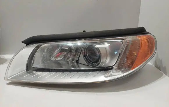 Volvo V70 Headlight/headlamp 31214347 6333100001