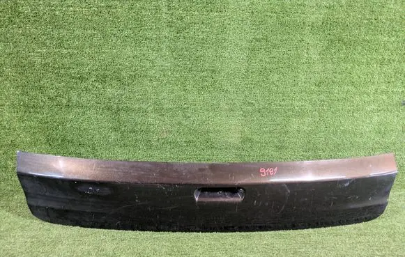 Honda CR-V Tailgate trim 74895T1GE000