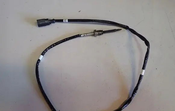 Volkswagen Golf VII Exhaust gas temperature sensor 03L906088FG