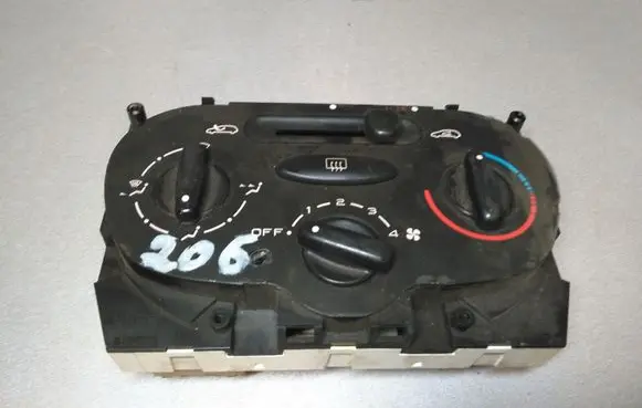 Peugeot 206 Climate control unit 1068901