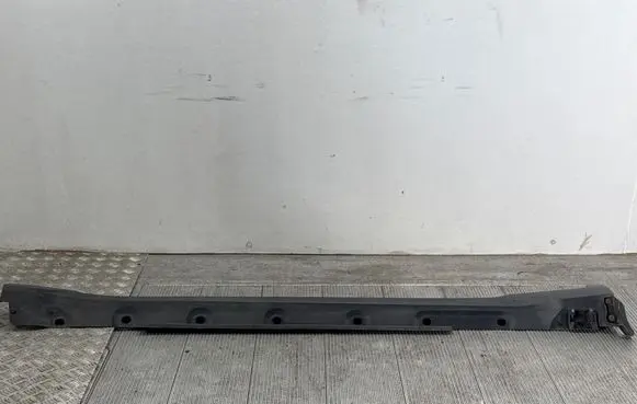 Toyota C-HR I Sill