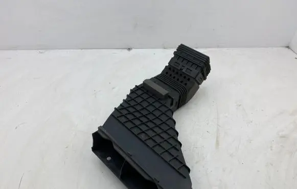 KIA Sportage Air intake duct part 28210D3100 LSA1374