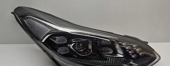 KIA Sportage Headlight/headlamp 92102F1500 K105