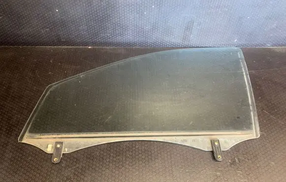 KIA Sorento Front door window glass four-door A004314 DOT184AS2M435