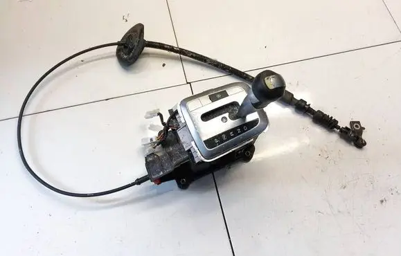 Opel Antara Gear shifter/selector S04688