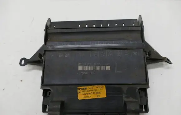 Mercedes-Benz S W220 Seat control module 2208203185