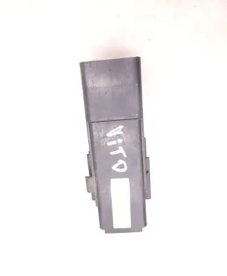 Mercedes-Benz Vito Viano W639 Coolant fan relay 88098 D03911