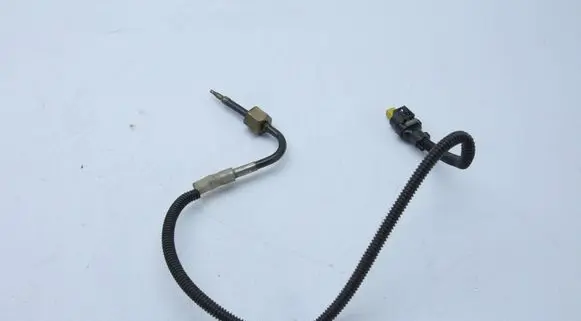 Mercedes-Benz Sprinter W907 W910 Exhaust gas temperature sensor A0009059604
