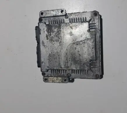 Chrysler Voyager Engine ECU kit and lock set 0281012999 P05094800AC 1039S16545