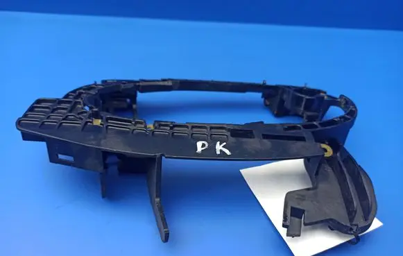 BMW 7 E65 E66 Front door exterior handle/bracket 70137011