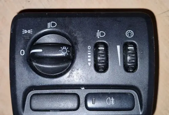 Volvo S60 Light switch 8691750