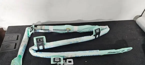 Mercedes-Benz C W205 Roof airbag 2058602802 1130465610101 34167075D