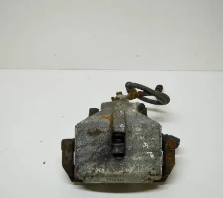 Volkswagen Touran I Front brake caliper