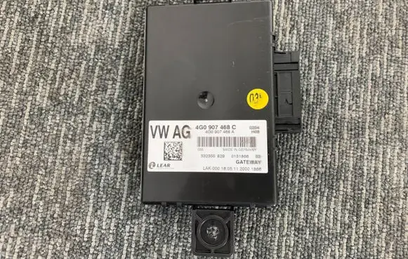 Audi A7 S7 4G Gateway control module 