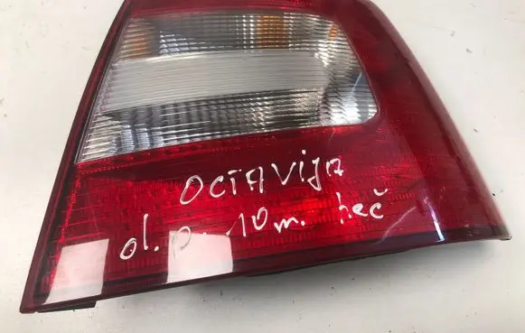 Skoda Octavia Mk2 (1Z) Rear/tail lights 1Z5945096B