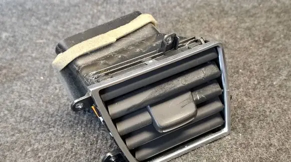 Audi A8 S8 D4 4H Dash center air vent grill 4H1820951A