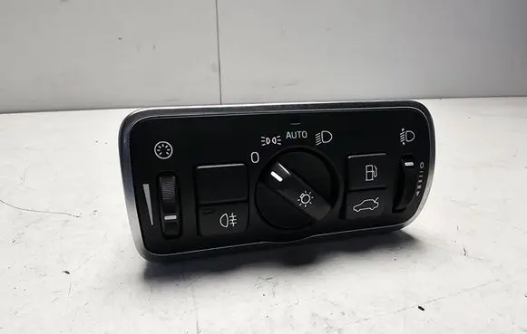 Light switch