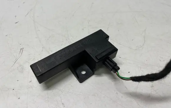 Audi A6 S6 C7 4G Keyless (KESSY) go control unit/module 8K0907247