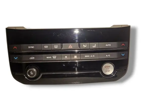 Jaguar F-Pace Climate control unit Gx6318c858he 161017A0568X