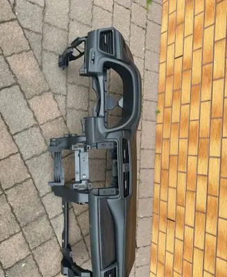 Nissan Leaf II (ZE1) Dashboard 682005SH0B 681PR5SH0B