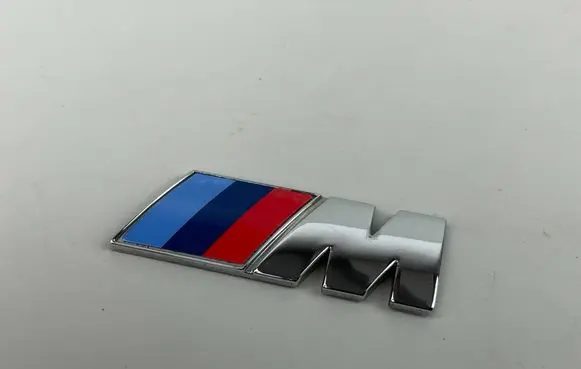 BMW 4 F32 F33 Fender model badge letters 8058881 8058882