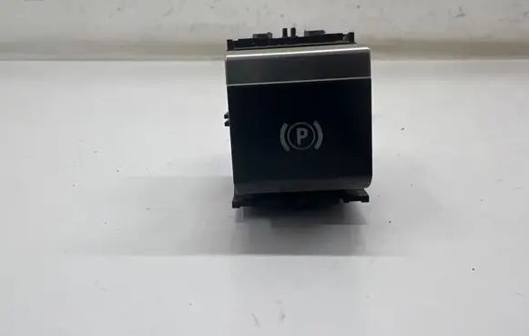 Citroen Berlingo Hand parking brake switch 9813146377