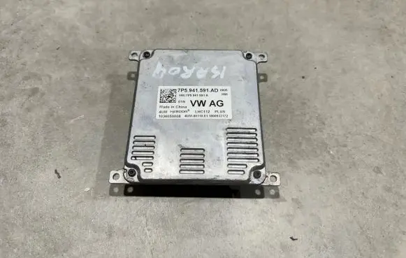 Skoda Karoq Headlight ballast module Xenon 7P5941591AD 1036050008 7P5941591A