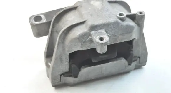 Volkswagen Scirocco Engine mount bracket 1K0199262AM