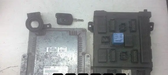 Peugeot 607 Engine control unit/module 9654694580