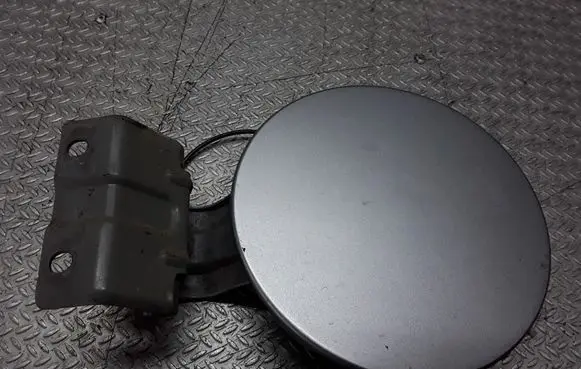 Mitsubishi Grandis Fuel tank cap