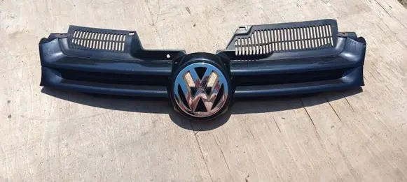 Volkswagen Golf V Front bumper upper radiator grill
