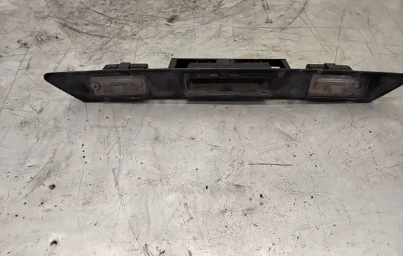 Audi A4 S4 B7 8E 8H Trunk door license plate light bar 8275743fz