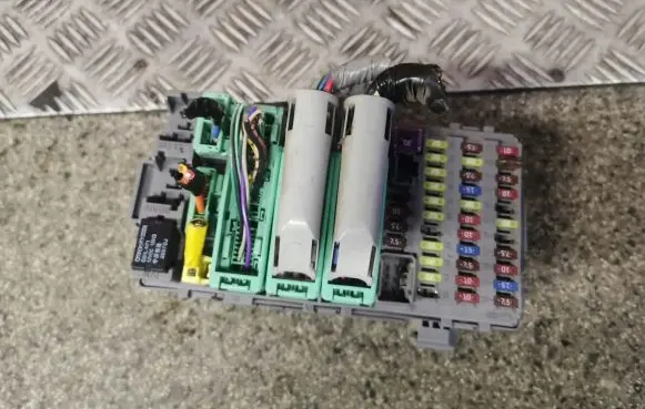 Honda CR-V Fuse box set 52575LM
