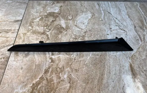Maserati Levante Other front door trim element 670040546