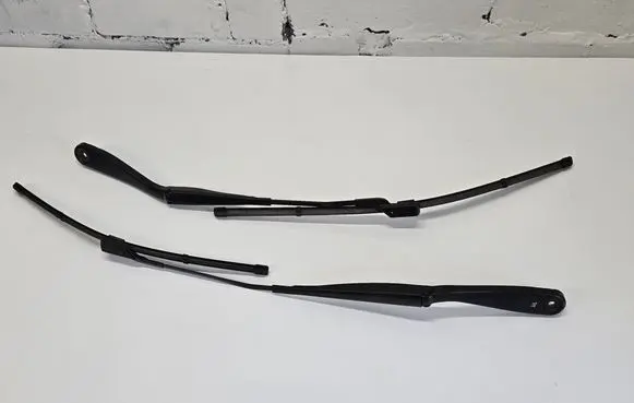 BMW X7 G07 Front wiper blade arm 7434846 7434854